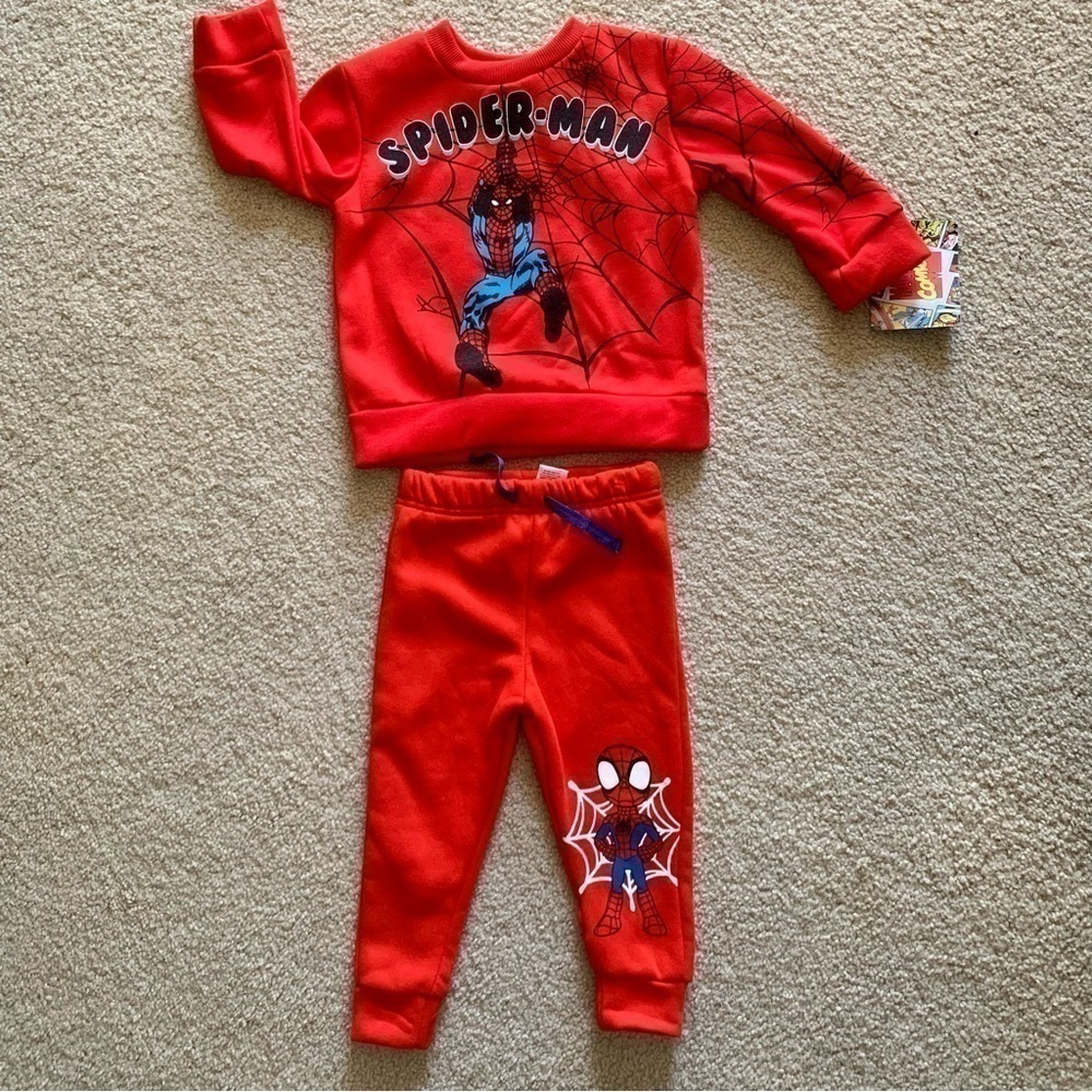 MARVEL Spider Man Comic Sweatshirt Jogger Pajama Set Fleece Crew Neck NWT - Picture 2 of 10